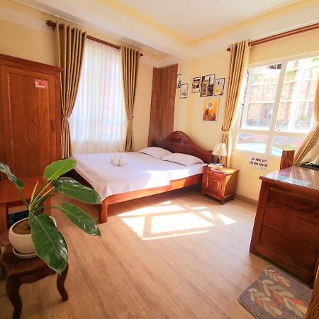 Binh Dao Hotel - Khach San Ngay Trung Tam Gia Re 달랏 외부 사진