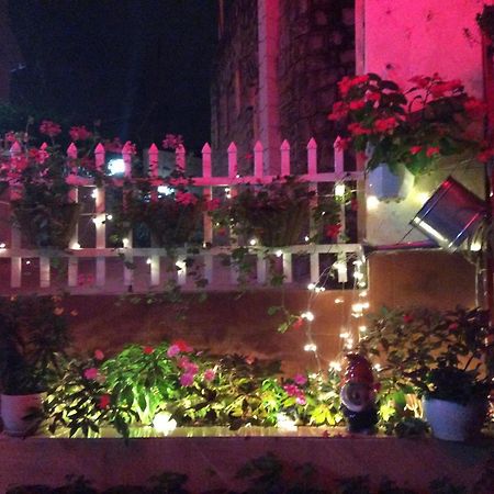 Binh Dao Hotel - Khach San Ngay Trung Tam Gia Re 달랏 외부 사진