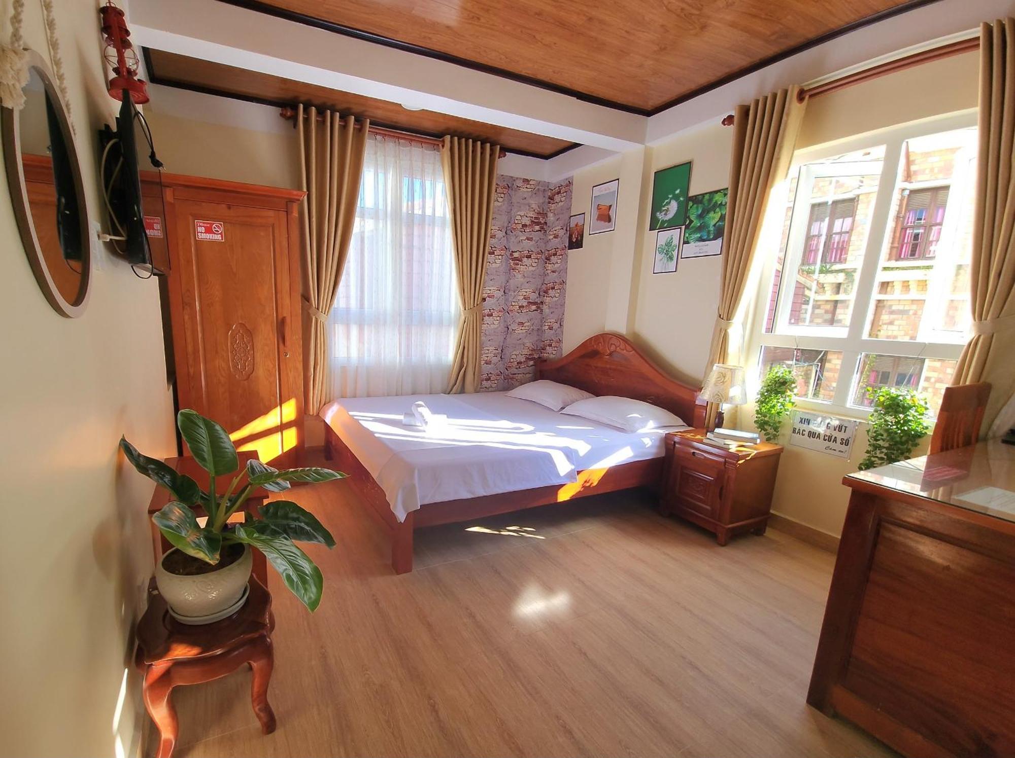 Binh Dao Hotel - Khach San Ngay Trung Tam Gia Re 달랏 외부 사진