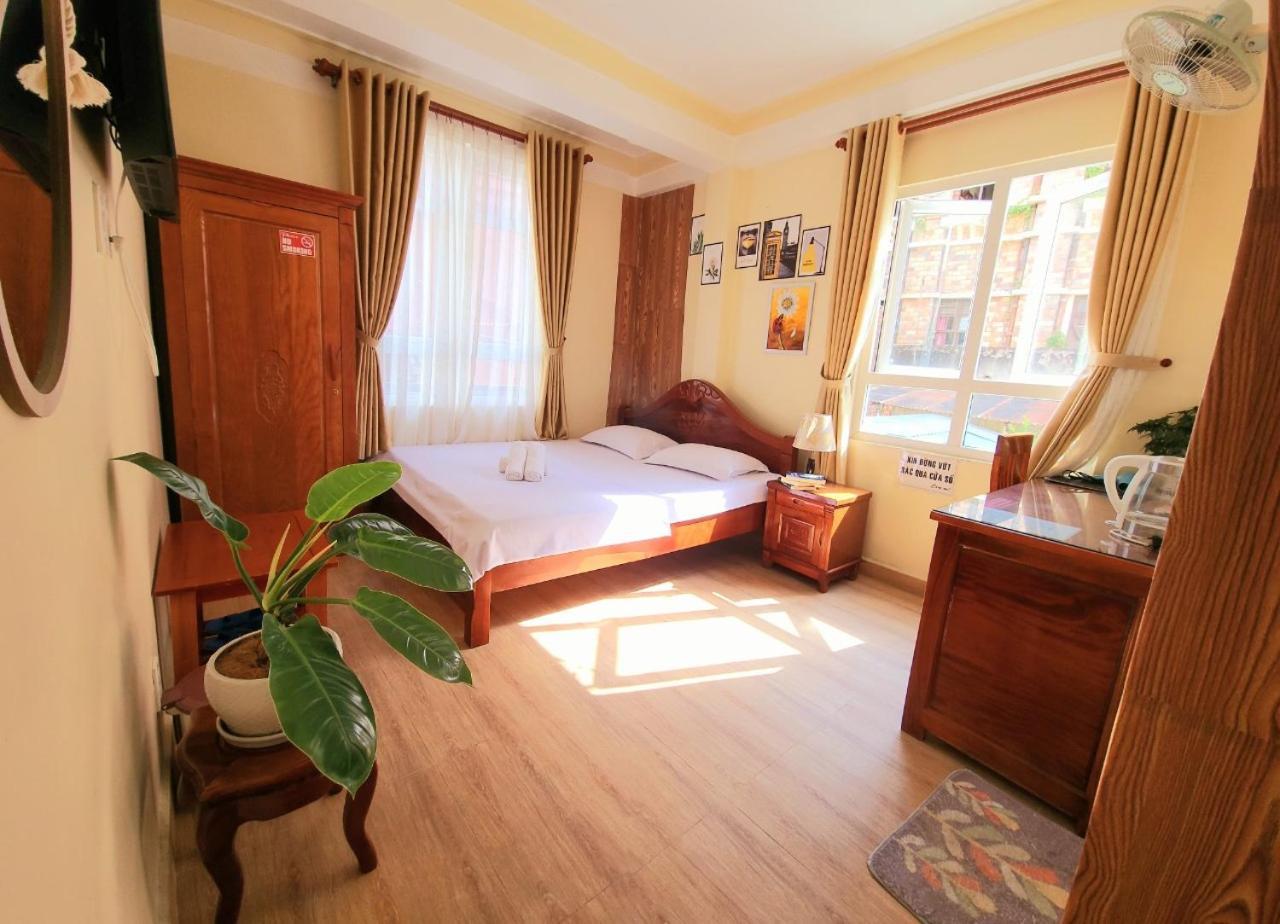 Binh Dao Hotel - Khach San Ngay Trung Tam Gia Re 달랏 외부 사진